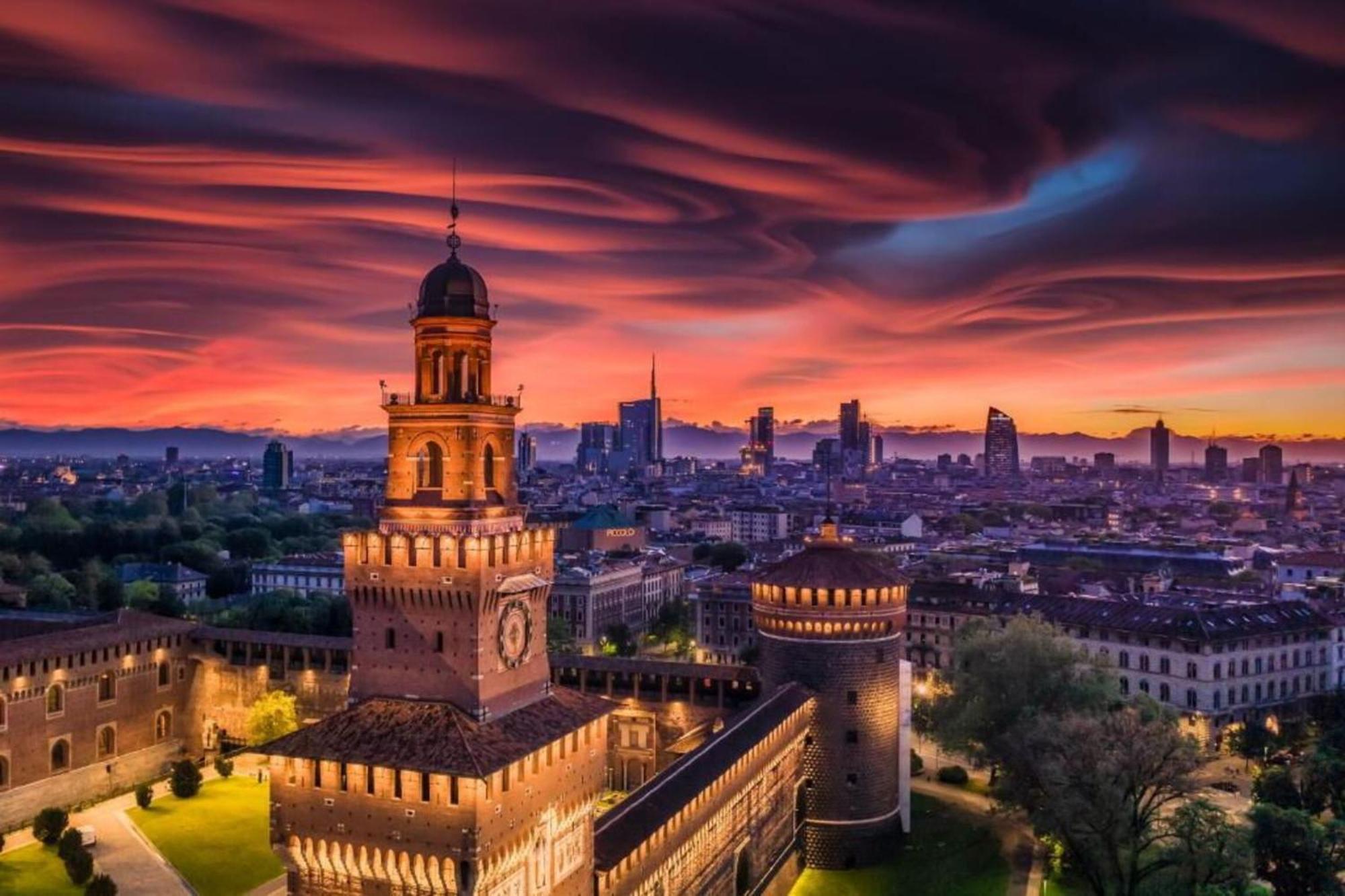 Luxury Fieramilano-duomo Wifi&netflix Mailand